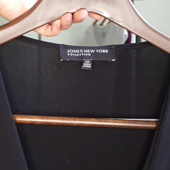 LBD with detailing - Picture 3 of 5